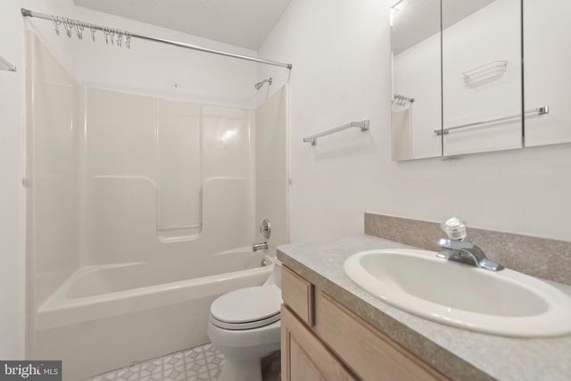 31 BRAMBLEWOOD CT, Martinsburg, WV 25403