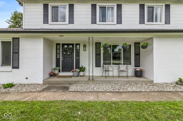 1333 Greenhills Road, Greenfield, IN 46140