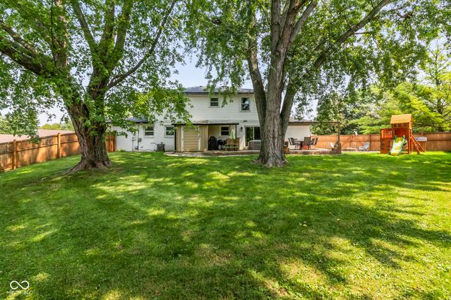 1333 Greenhills Road, Greenfield, IN 46140