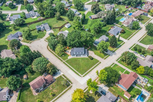 1333 Greenhills Road, Greenfield, IN 46140