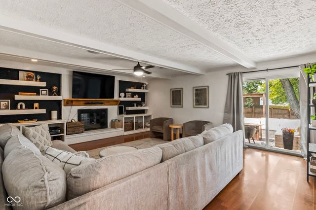 1333 Greenhills Road, Greenfield, IN 46140
