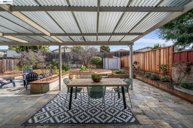 21330 21330 TYEE STREET, Castro Valley, CA 94546