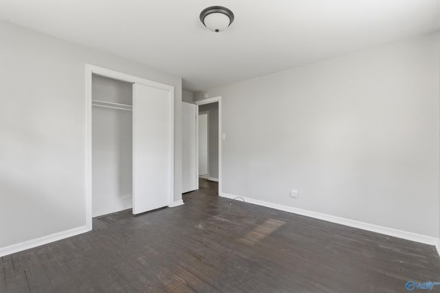 69 E Lakeside Drive, Florence, AL 35630