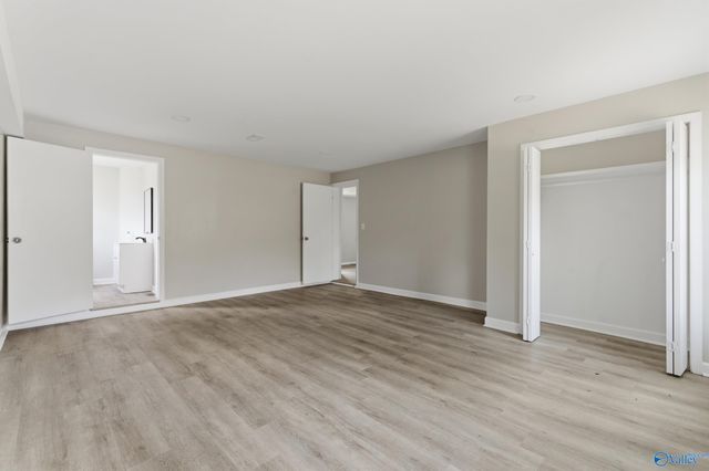 69 E Lakeside Drive, Florence, AL 35630