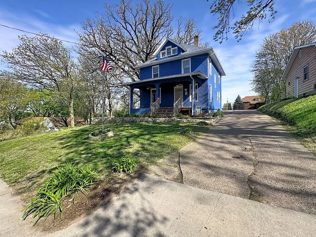 1225 23rd Avenue, Rock Island, IL 61201