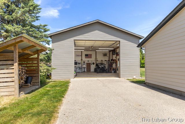 6669 Fillmore Street, Allendale, MI 49401