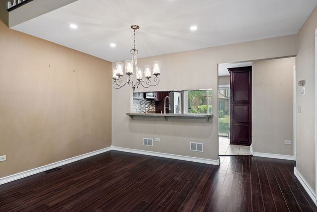 3050 Ashton Court, Westchester, IL 60154