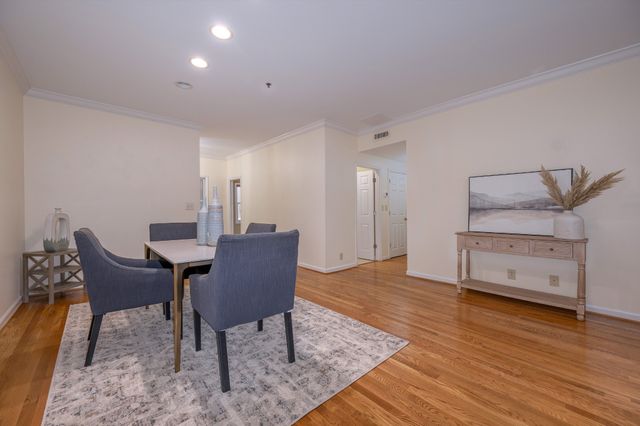 3818 West End Ave Apt 204, Nashville, TN 37205