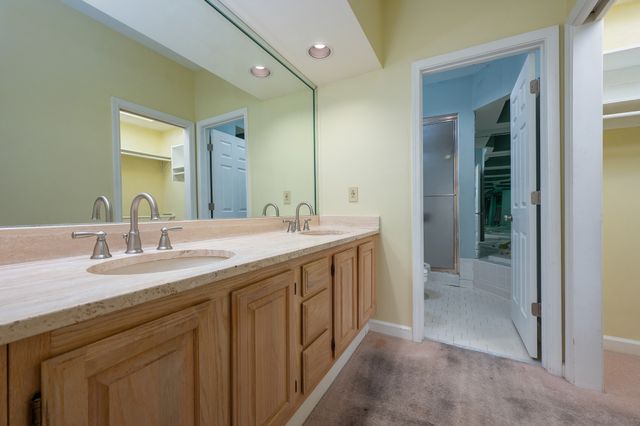 3818 West End Ave Apt 204, Nashville, TN 37205