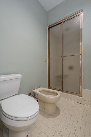 3818 West End Ave Apt 204, Nashville, TN 37205