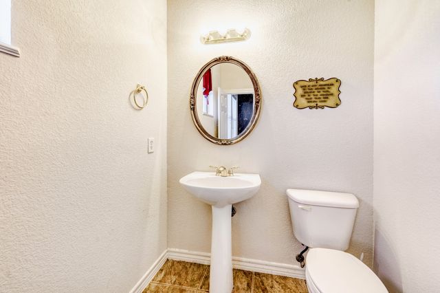 1820 Lake Glen Trail, Mansfield, TX 76063