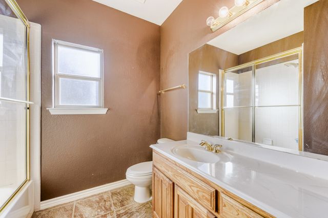 1820 Lake Glen Trail, Mansfield, TX 76063