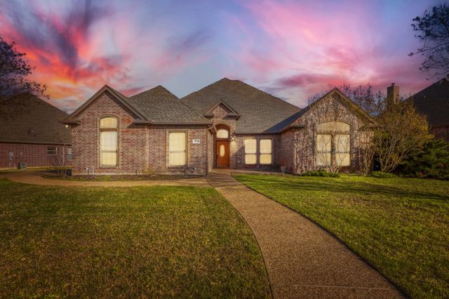 1820 Lake Glen Trail, Mansfield, TX 76063