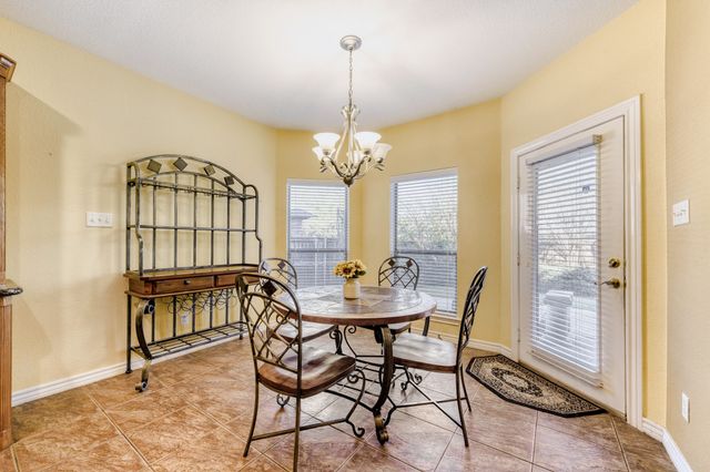 1820 Lake Glen Trail, Mansfield, TX 76063