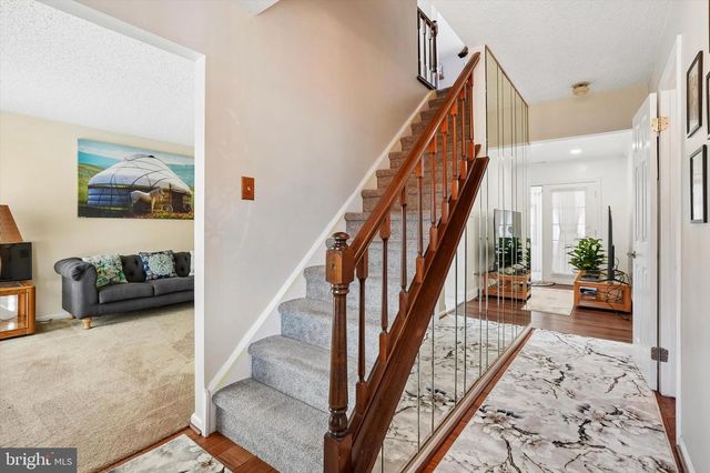 2446 NEW MARKET SQ S, Bensalem, PA 19020