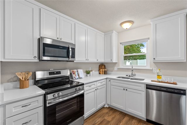 1624 Greenway Court, Midlothian, TX 76065