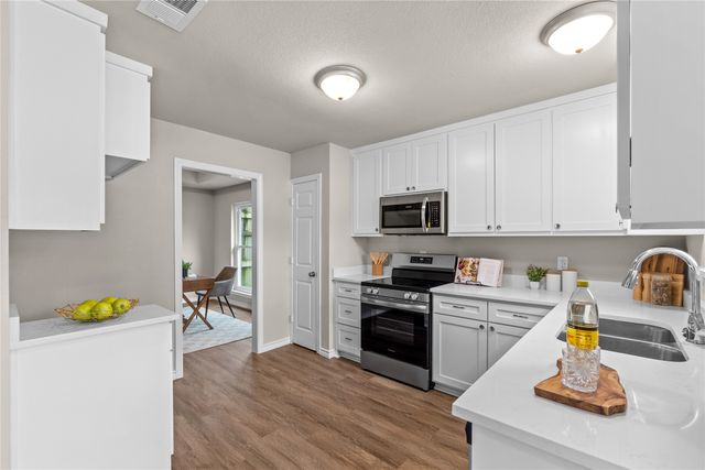 1624 Greenway Court, Midlothian, TX 76065