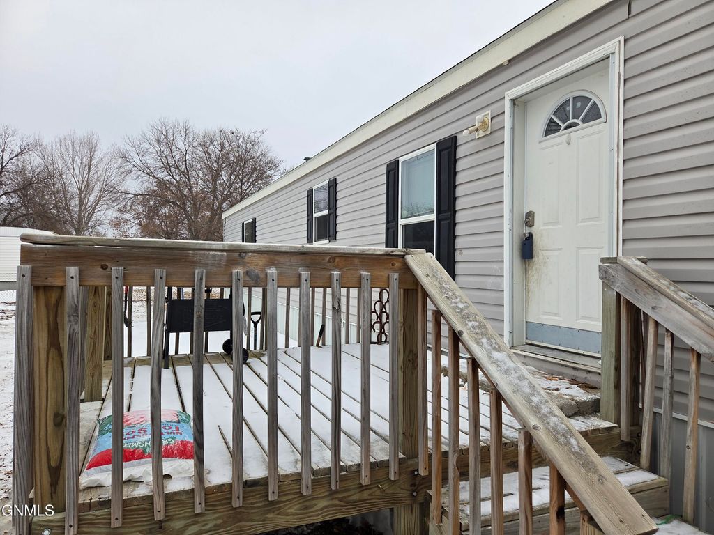 2500 Centennial Road, Bismarck, ND 58503 photo 2