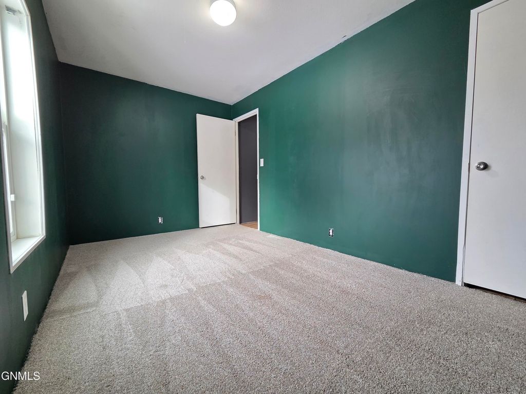 2500 Centennial Road, Bismarck, ND 58503 photo 26