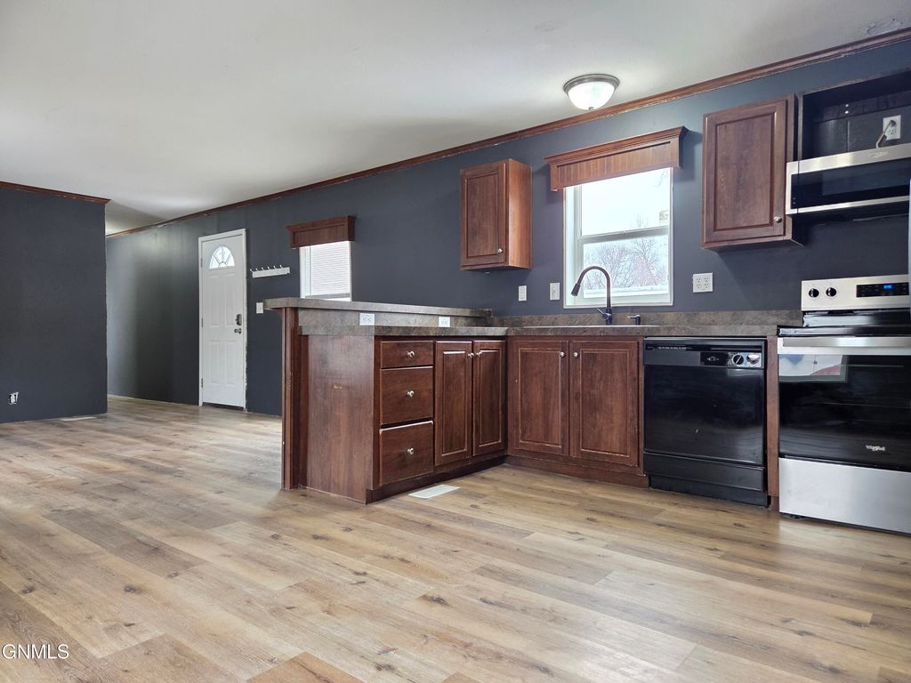 2500 Centennial Road, Bismarck, ND 58503 photo 6