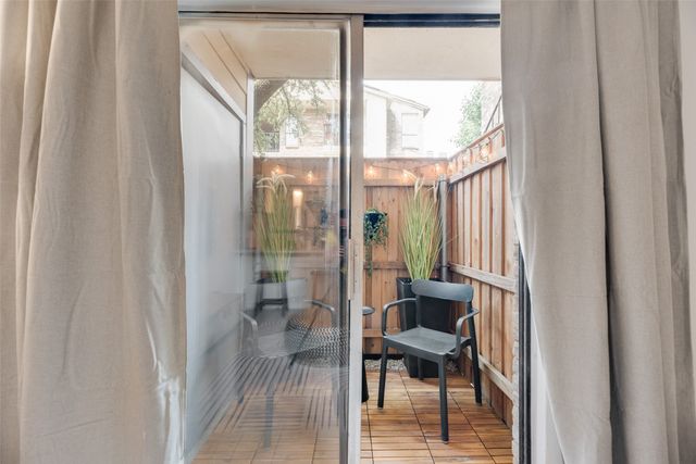 1810 N Garrett Avenue 119, Dallas, TX 75206