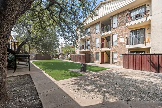 1810 N Garrett Avenue 119, Dallas, TX 75206