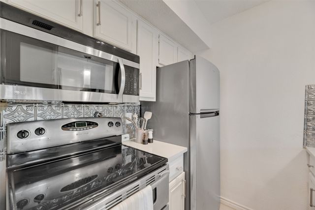 1810 N Garrett Avenue 119, Dallas, TX 75206