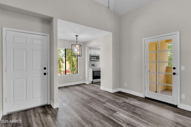 7008 E GOLD DUST Avenue 217, Paradise Valley, AZ 85253