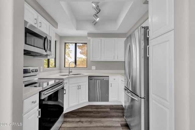 7008 E GOLD DUST Avenue 217, Paradise Valley, AZ 85253