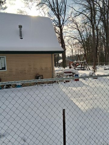 2167 N Shore Drive, Prescott Village, MI 48756