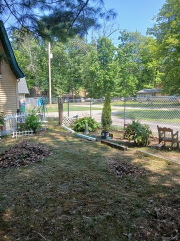 2167 N Shore Drive, Prescott Village, MI 48756