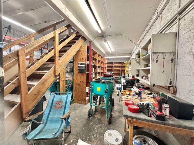 5751 Dawson St, Hollywood, FL 33023