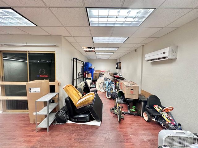 5751 Dawson St, Hollywood, FL 33023