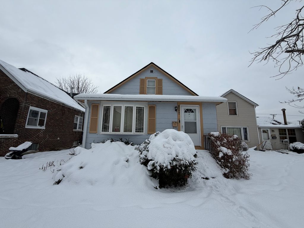 12504 Maple Avenue, Blue Island, IL 60406