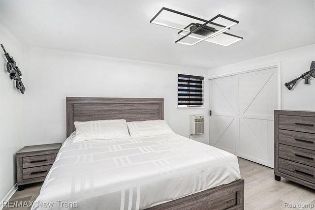 7135 Capri Drive, White Lake, MI 48383