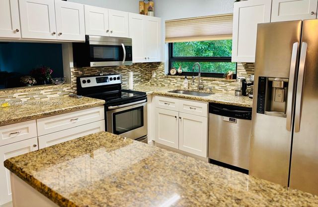 7515 NW 79th Avenue 216, Tamarac, FL 33321