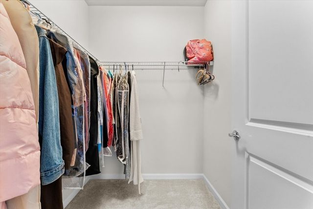 3202 Peters Farm Way 202, Westborough, MA 01581