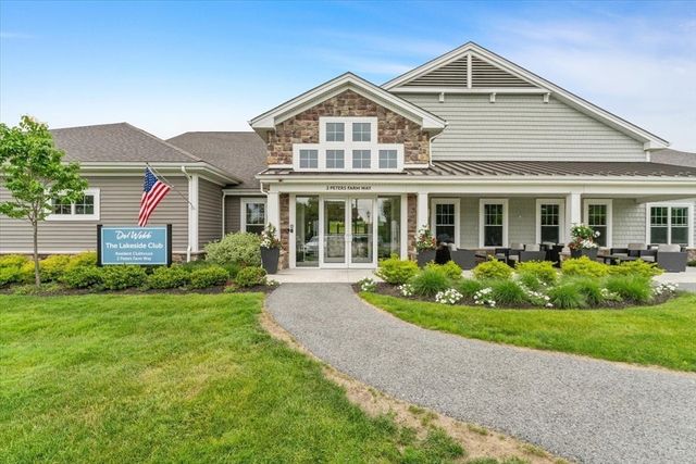 3202 Peters Farm Way 202, Westborough, MA 01581