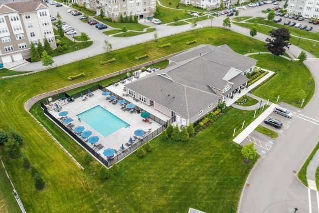 3202 Peters Farm Way 202, Westborough, MA 01581