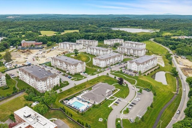 3202 Peters Farm Way 202, Westborough, MA 01581