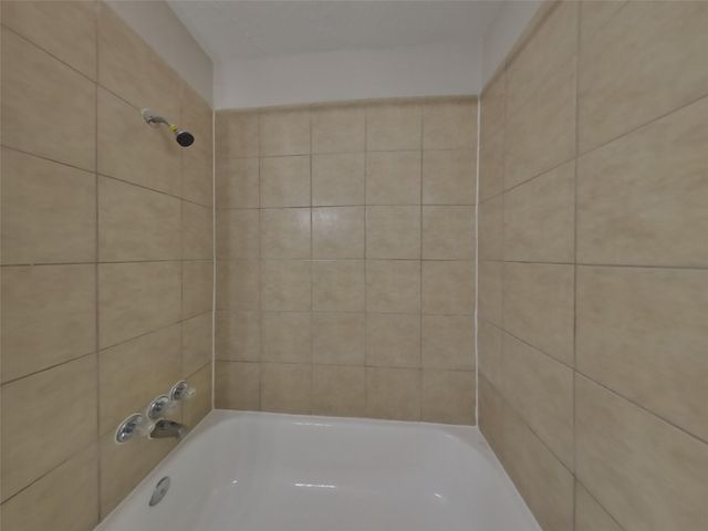 17002 Tibet Road, Friendswood, TX 77546