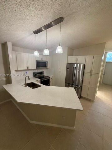 22583 Vistawood Way, Boca Raton, FL 33428