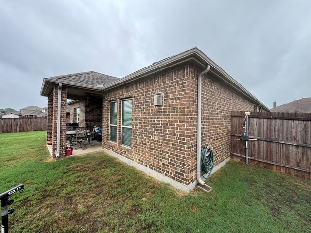 505 Ashbury Drive, Midlothian, TX 76065