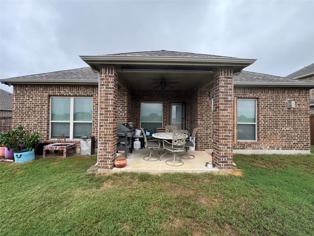 505 Ashbury Drive, Midlothian, TX 76065