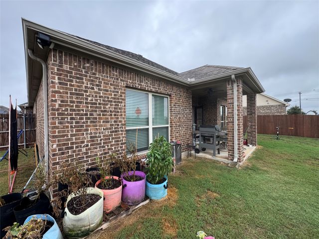 505 Ashbury Drive, Midlothian, TX 76065