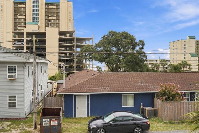 3806 Dunes St., North Myrtle Beach, SC 29582
