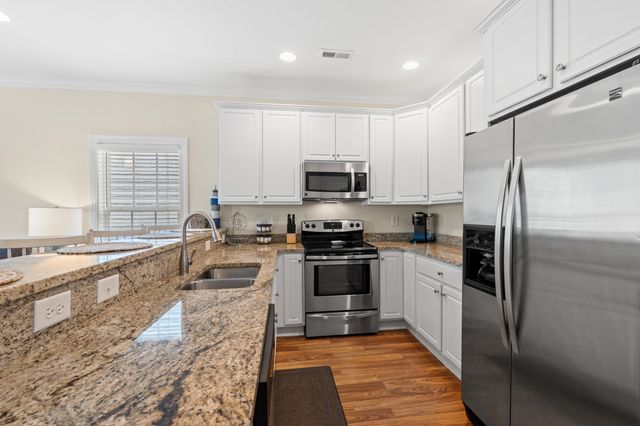 3806 Dunes St., North Myrtle Beach, SC 29582