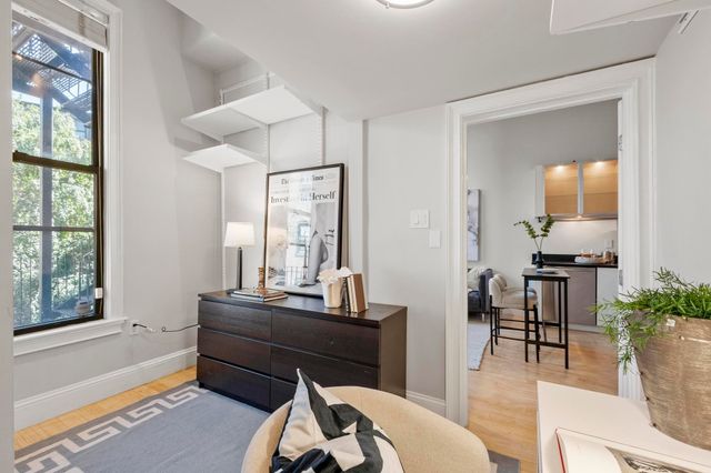 290 Columbus Ave 5, Boston, MA 02116