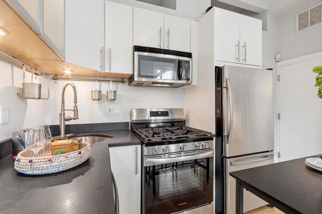 290 Columbus Ave 5, Boston, MA 02116