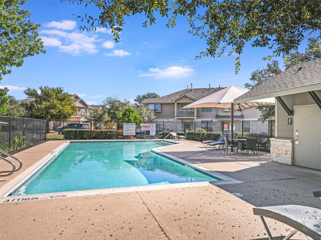 9201 Brodie LN 101, Austin, TX 78748